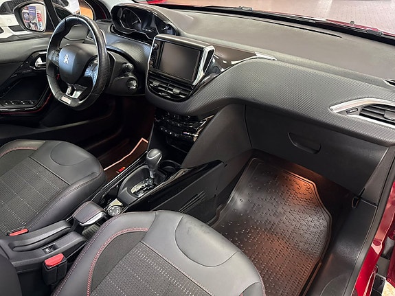 Peugeot 2008 17 of 27