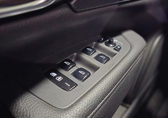 Volvo V90 Cross Country 24 of 30