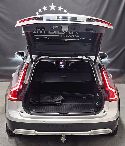 Volvo V90 Cross Country 7 of 30