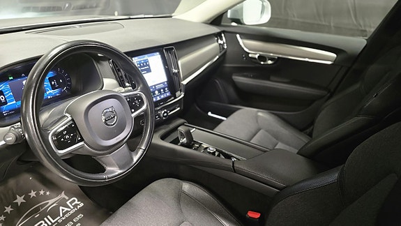 Volvo V90 Cross Country 9 of 30
