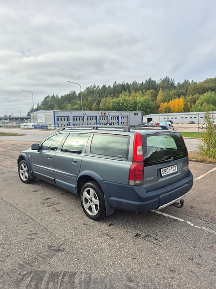 Volvo XC70 4 of 8