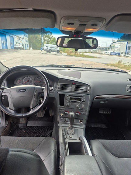 Volvo XC70 7 of 8