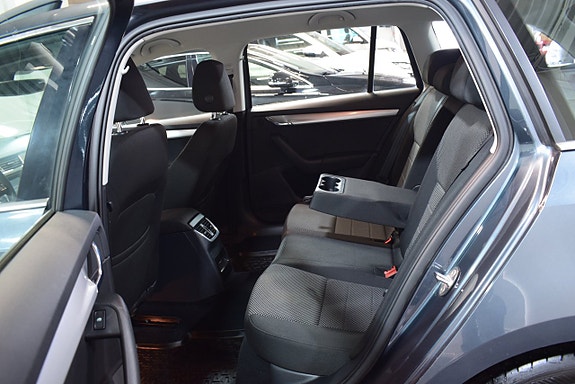 Skoda Octavia 11 of 19