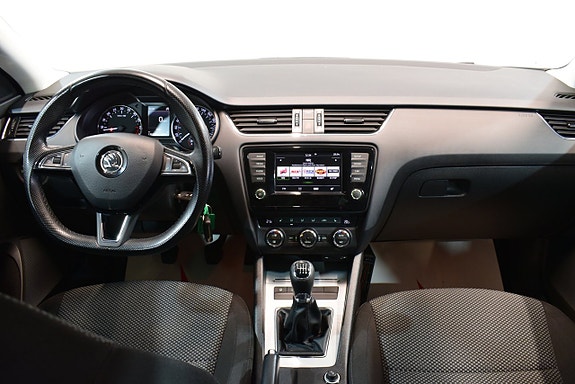 Skoda Octavia 12 of 19