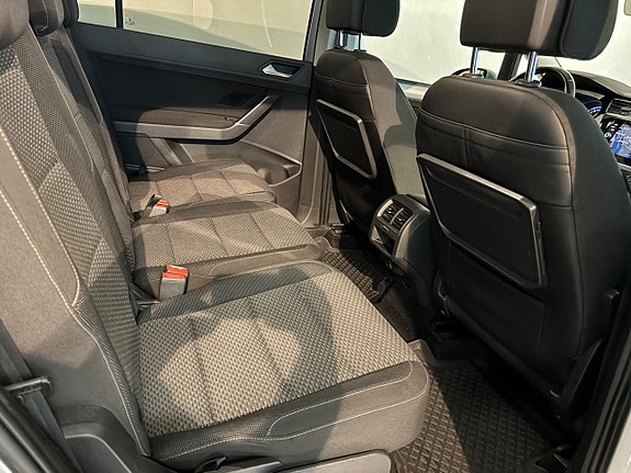 Volkswagen Touran 11 of 13