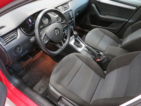 Skoda Octavia 8 of 12