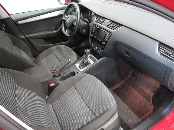 Skoda Octavia 7 of 12
