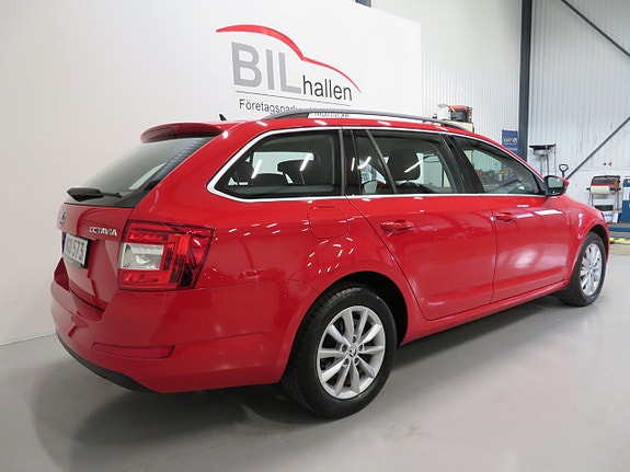 Skoda Octavia 4 of 12