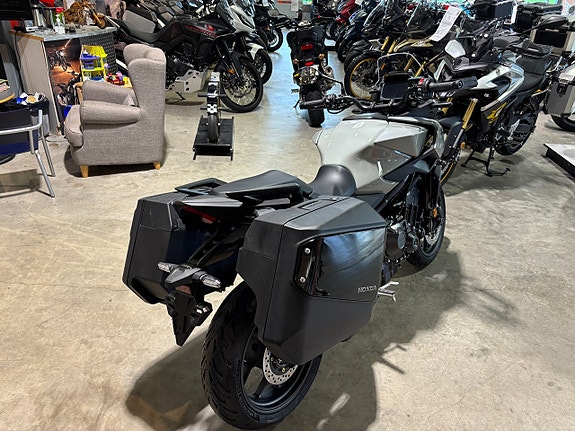 Honda CB1000GT 11 of 12