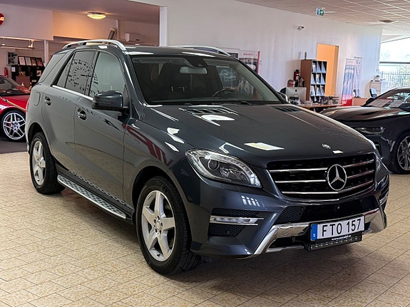 Mercedes-Benz ML350 9 of 26