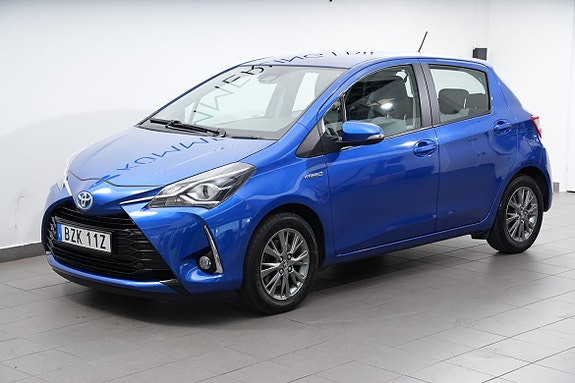 Toyota Yaris 2 of 22