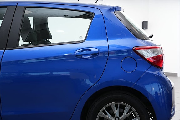 Toyota Yaris 12 of 22
