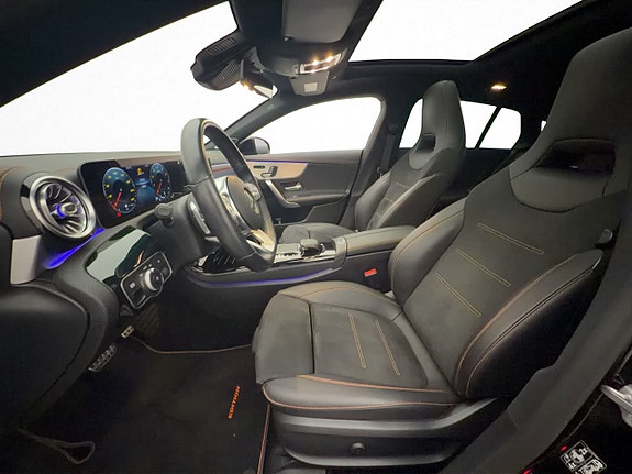 Mercedes-Benz CLA250 16 of 30