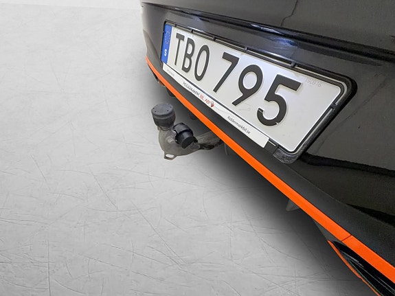 Mercedes-Benz CLA250 8 of 30