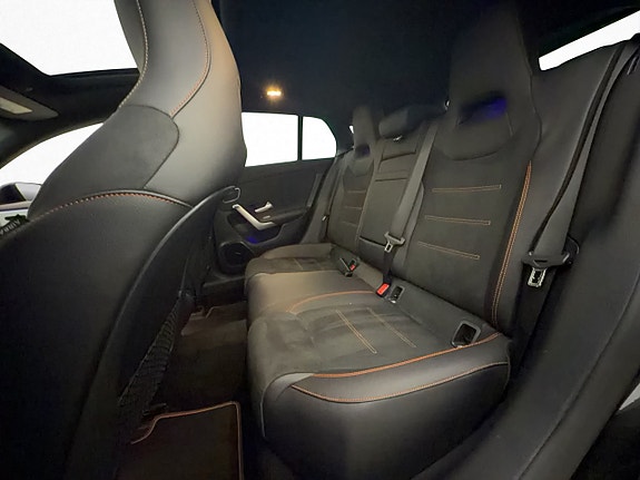 Mercedes-Benz CLA250 12 of 30