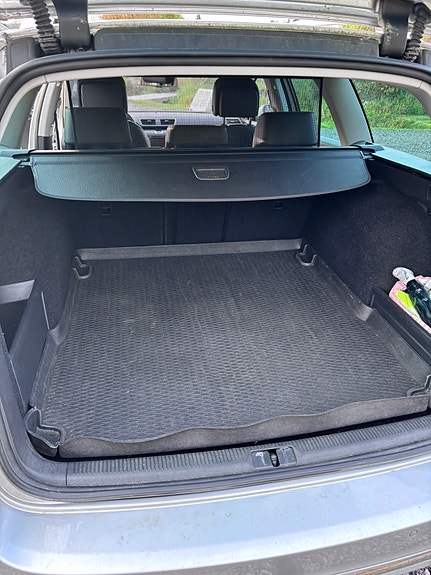 Volkswagen Passat 9 of 11