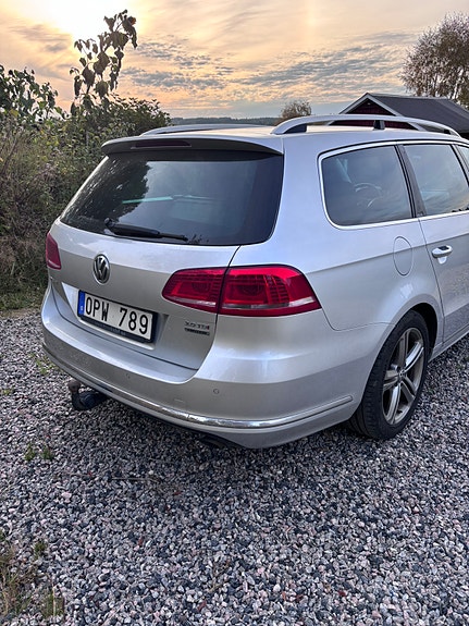 Volkswagen Passat 4 of 11