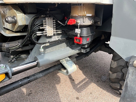Liebherr 507-2018 Snabbgående,Ac,C-smörj 8 of 11