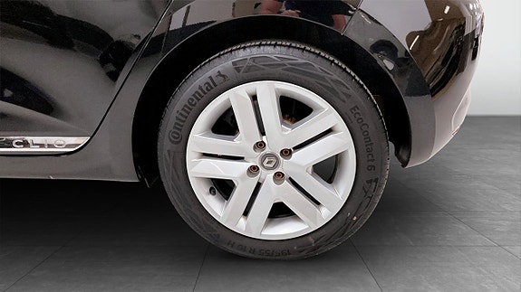 Renault Clio 6 of 12