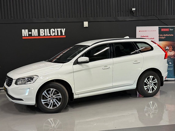 Volvo XC60 2 of 18