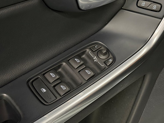 Volvo XC60 10 of 18