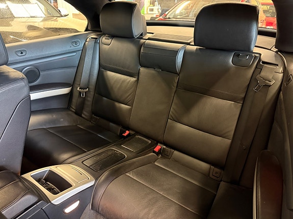 BMW 330d 14 of 14