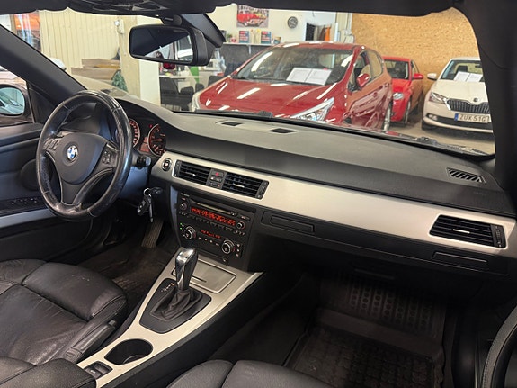 BMW 330d 11 of 14
