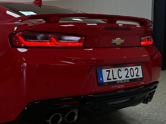 Chevrolet Camaro 12 of 29