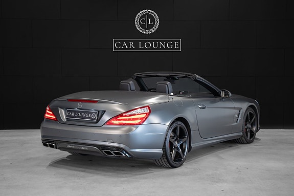 Mercedes-Benz SL500 8 of 30