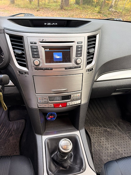 Subaru Legacy 11 of 12