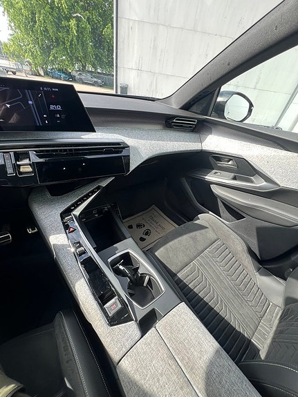 Peugeot 3008 14 of 23