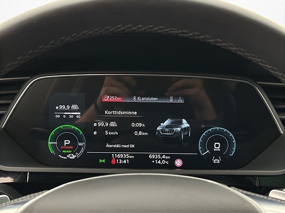 Audi Q8 20 of 30