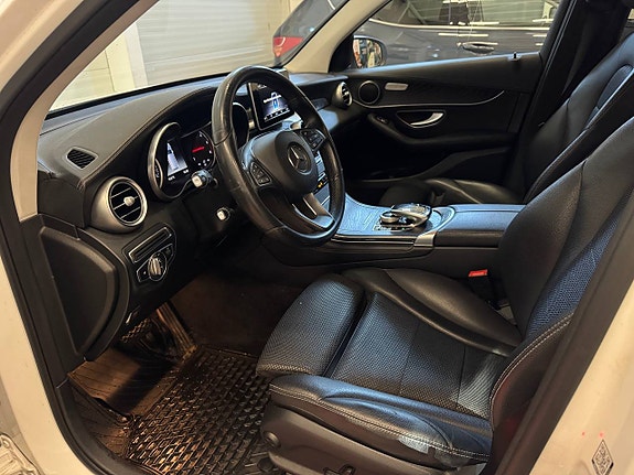 Mercedes-Benz GLC220 d 7 of 23