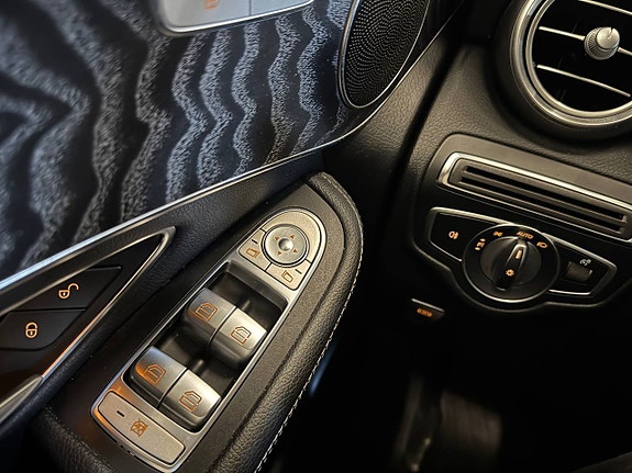 Mercedes-Benz GLC220 d 17 of 23
