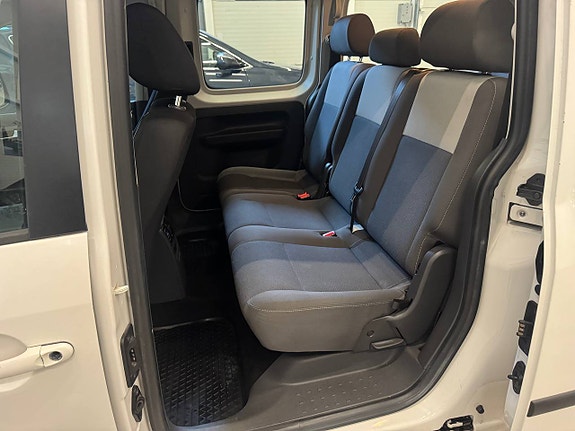 Volkswagen Caddy Maxi 15 of 19