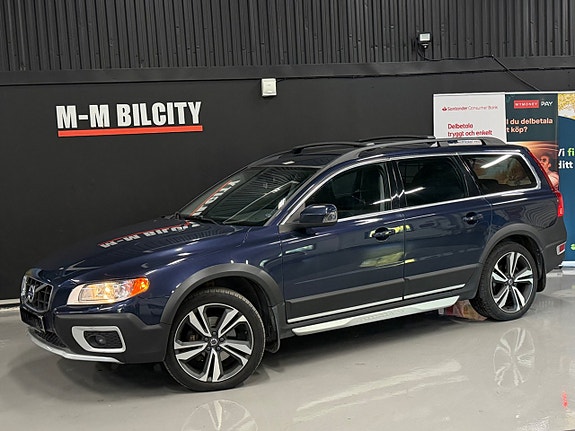Volvo XC70 2 of 12