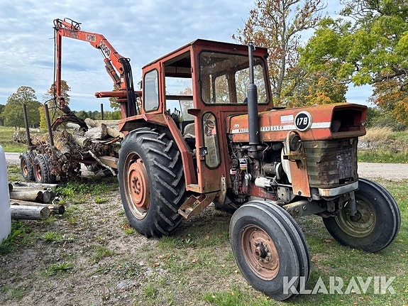 Traktor Massey Ferguson 178 med huggarvagn 3 of 6
