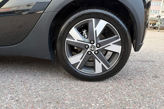 Toyota Aygo X 17 of 21