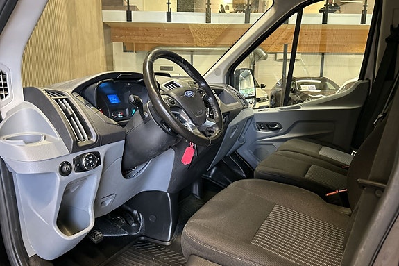 Ford Transit 5 of 7