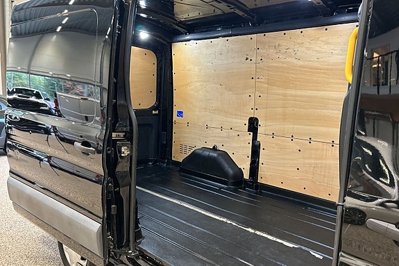 Ford Transit 7 of 7