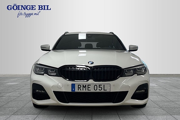 BMW 320 3 of 18