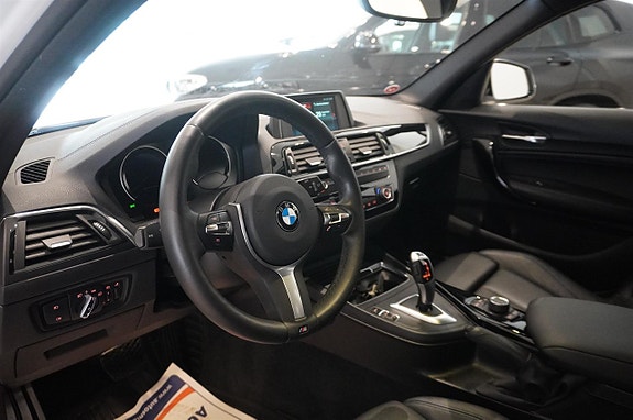 BMW 120i 2 of 13