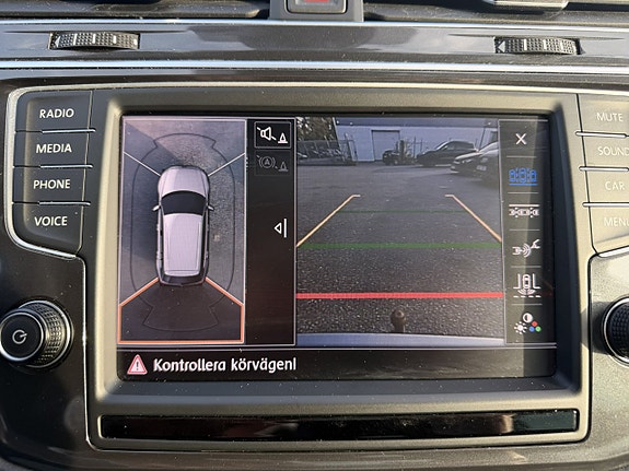 Volkswagen Tiguan 13 of 21