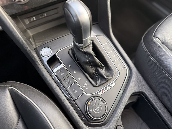 Volkswagen Tiguan 16 of 21