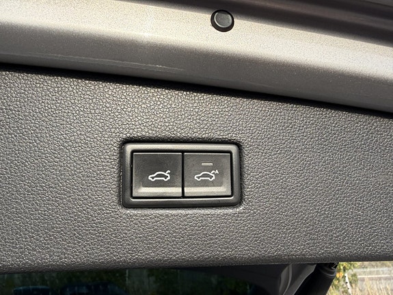Volkswagen Tiguan 21 of 21