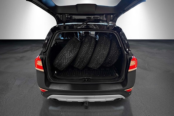 Volvo XC70 14 of 18