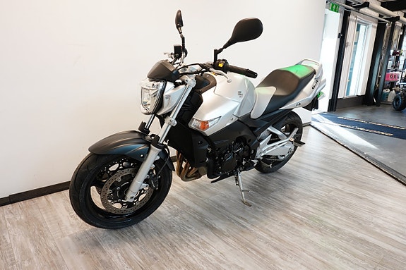 Suzuki GSR 600 Räntefritt /Hemleverans/ Inbyte 6 of 8