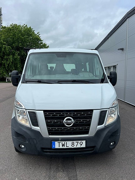 Nissan NV400 20 of 23
