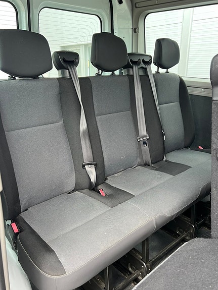 Nissan NV400 23 of 23