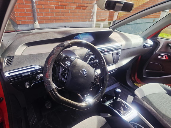 Citroen Grand C4 Picasso 6 of 9